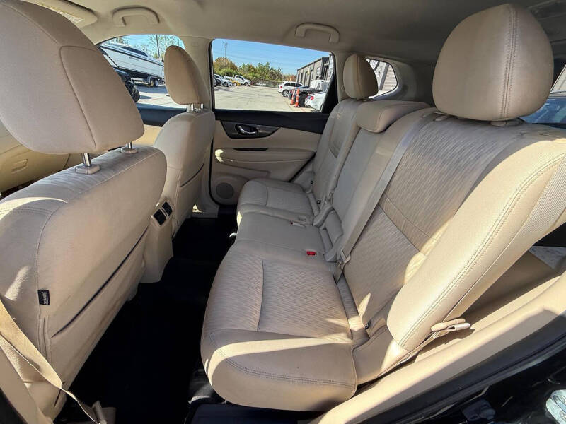 2017 Nissan Rogue SV