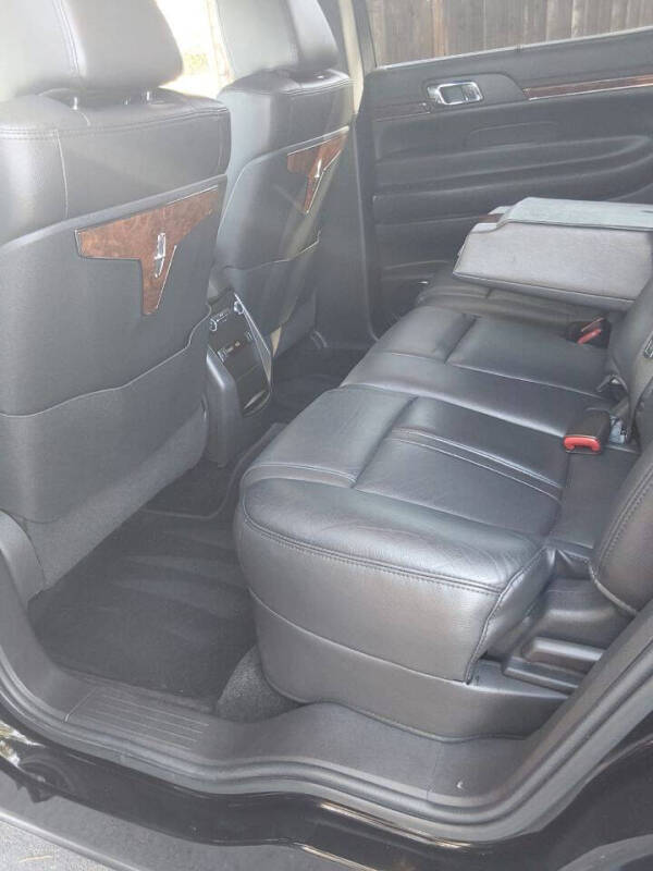 2018 Lincoln MKT Town Car Livery Fleet