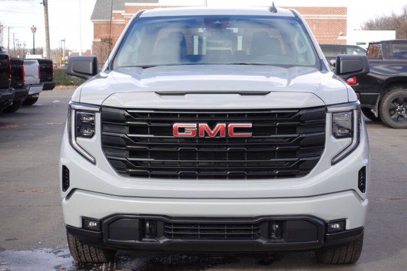 2024 GMC Sierra 1500 Elevation Standard