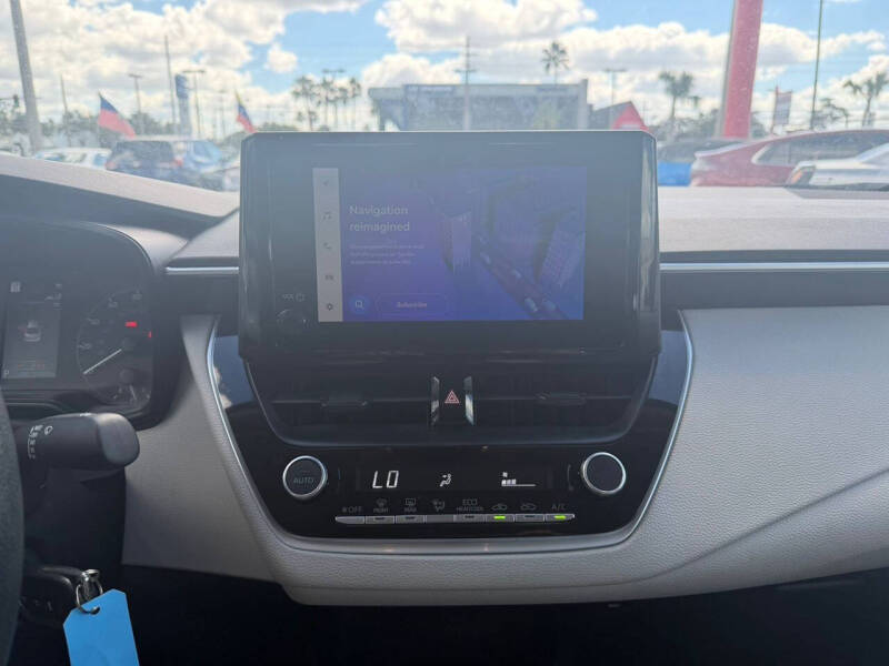 2024 Toyota Corolla LE