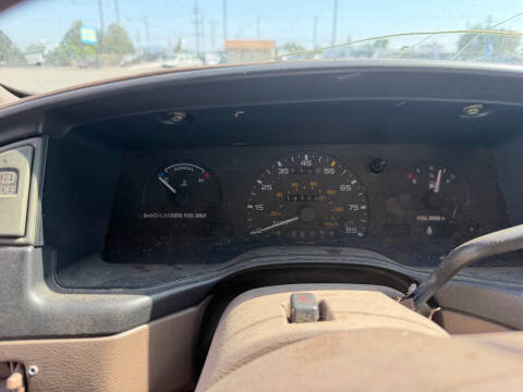 1993 Ford Taurus GL