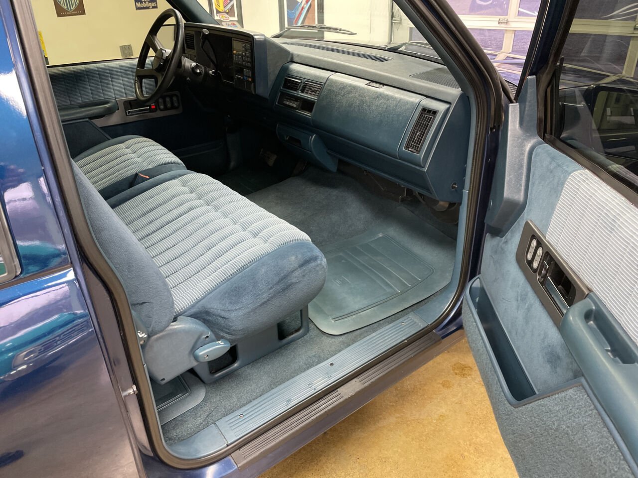 1990 Chevrolet C/K 1500 Series 16