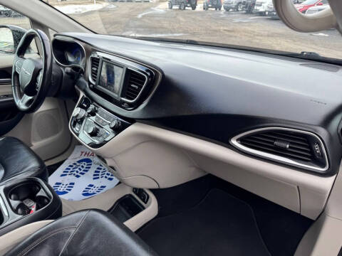 2018 Chrysler Pacifica Touring L