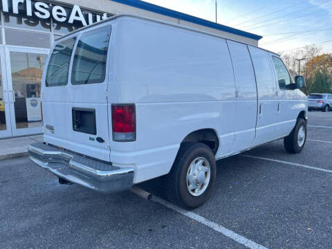 2011 Ford E-Series E-250