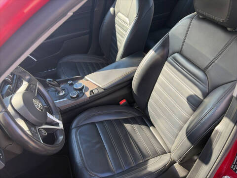 2017 Alfa Romeo Giulia Ti