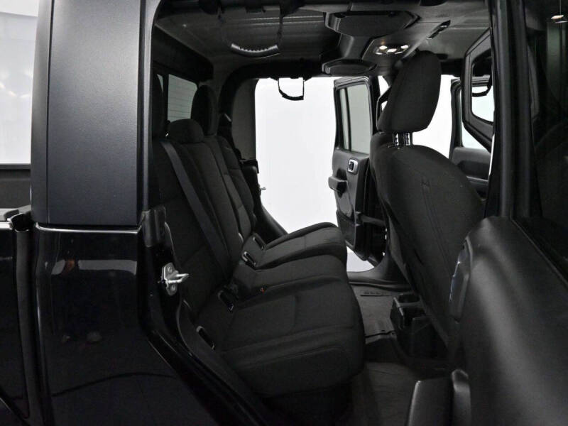 2021 Jeep Gladiator Willys