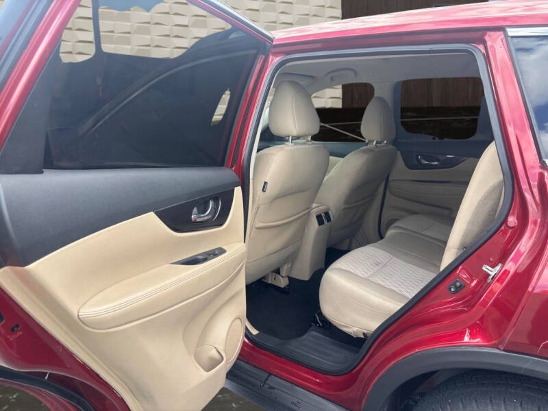 2018 Nissan Rogue SV