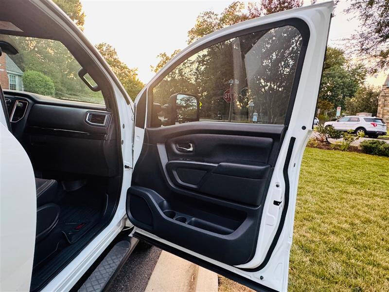 2019 Nissan Titan XD SV