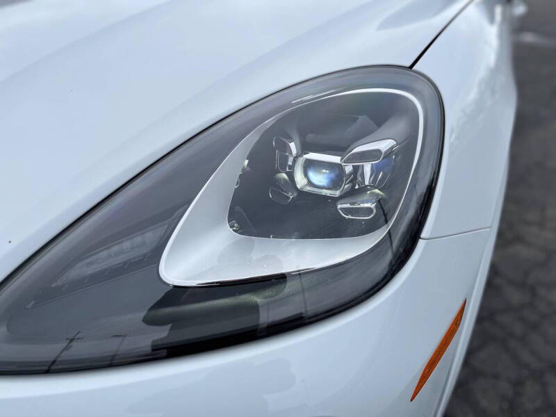 2022 Porsche Cayenne Coupe Platinum Edition