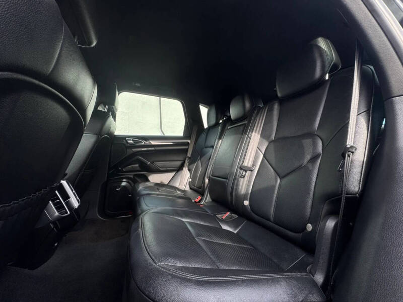 2014 Porsche Cayenne S