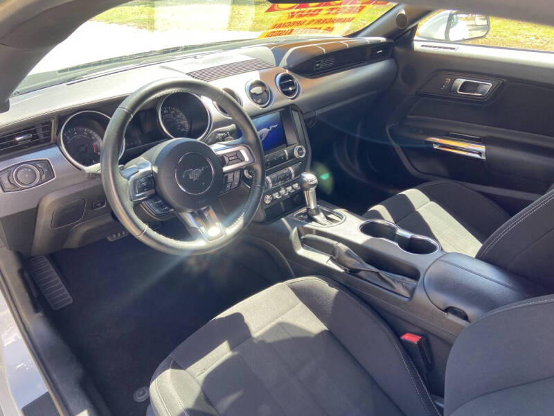 2020 Ford Mustang EcoBoost