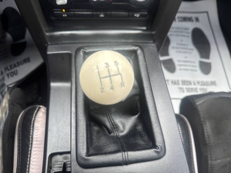 2006 Ford Mustang GT Deluxe