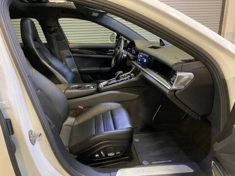 2018 Porsche Panamera