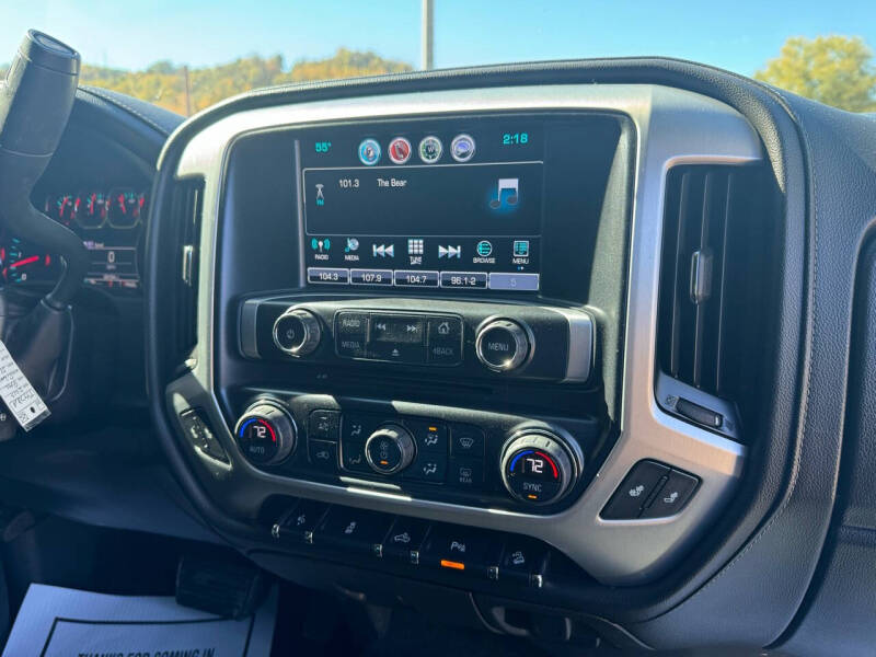 2017 GMC Sierra 1500 SLE photo 7