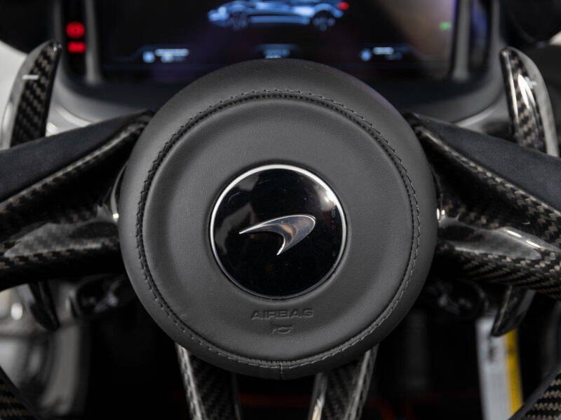 2021 McLaren Elva
