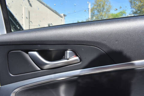 2025 Genesis G70