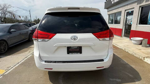 2011 Toyota Sienna