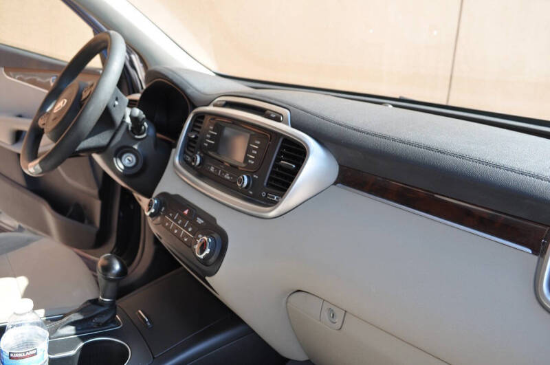 2018 Kia Sorento LX V6