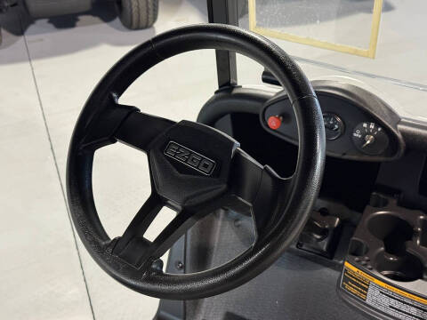 2020 E-Z-GO Freedom RXV