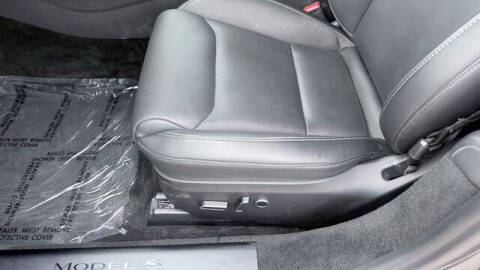2022 Tesla Model S Plaid