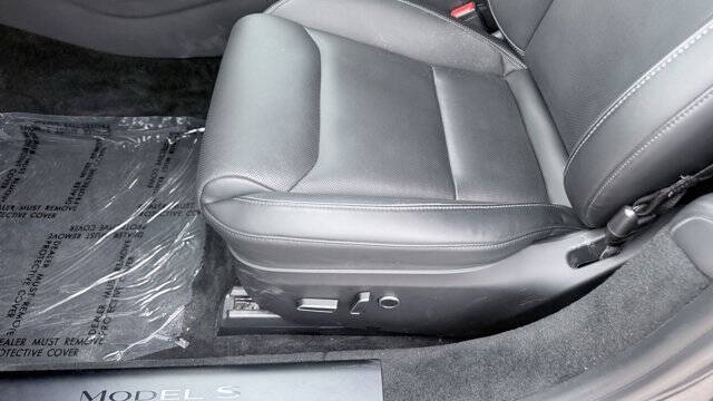 2022 Tesla Model S Plaid