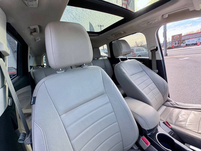 2014 Ford Escape Titanium