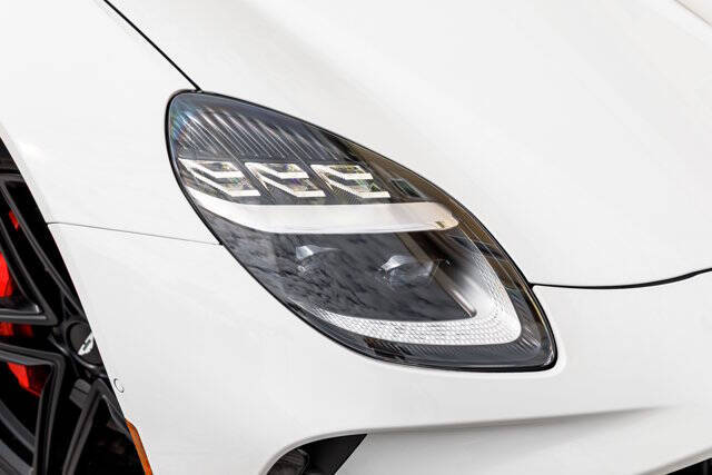 2025 Aston Martin Vantage