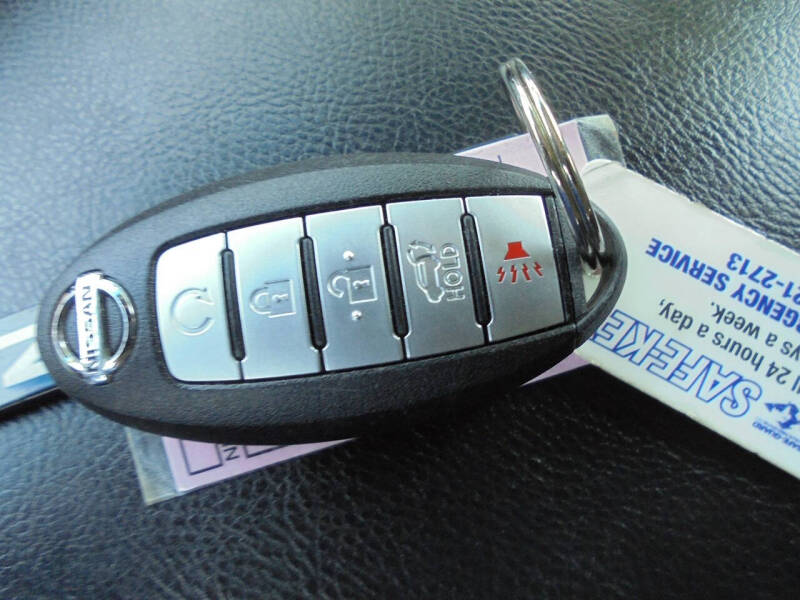 2016 Nissan Pathfinder SL