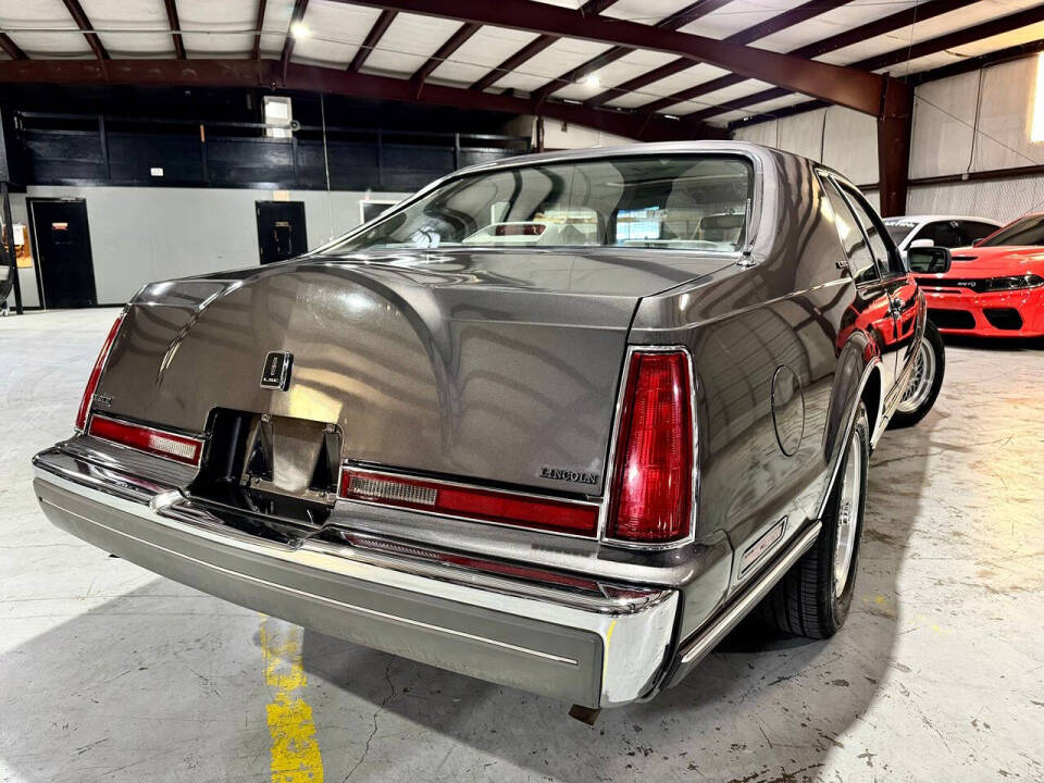 1992 Lincoln Mark VII for sale at Carnival Car Company in Victoria, TX