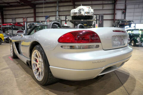 2004 Dodge Viper SRT-10