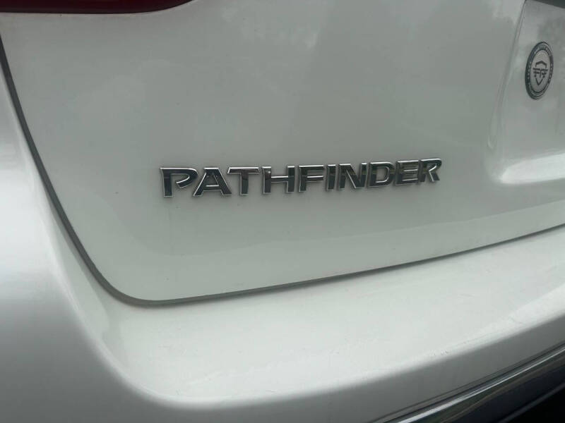2018 Nissan Pathfinder S