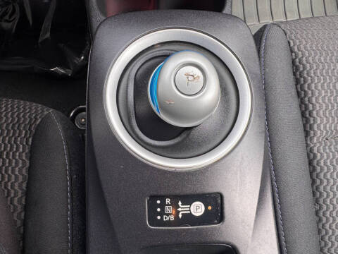 2015 Nissan LEAF S