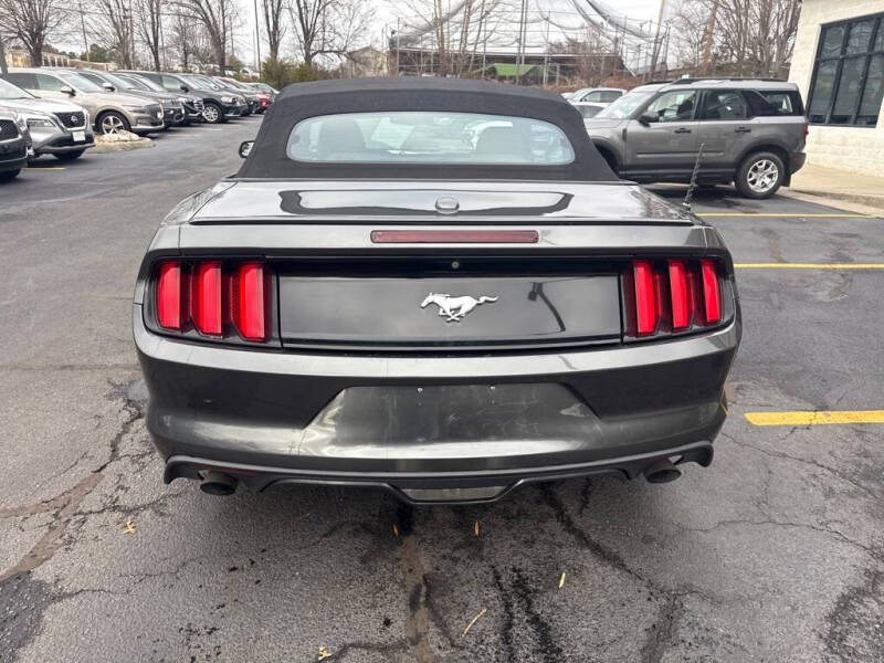 2017 Ford Mustang EcoBoost Premium
