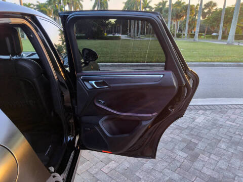 2018 Porsche Macan GTS