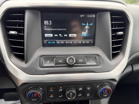 2017 GMC Acadia SLE-1