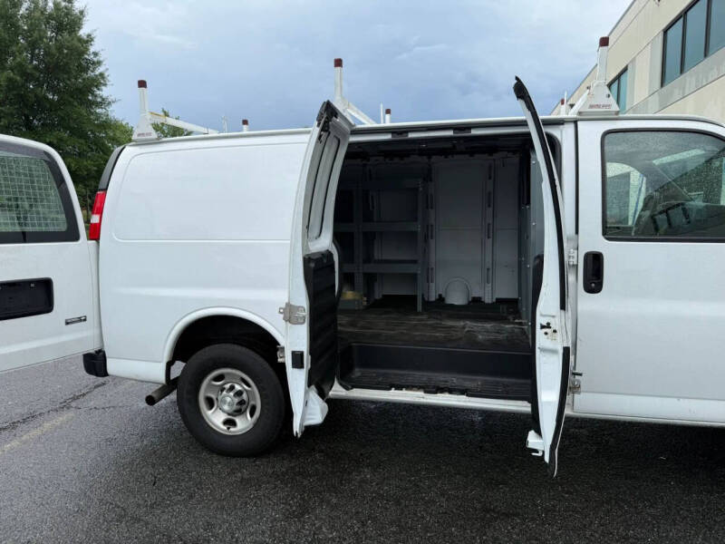 2021 Chevrolet Express 2500