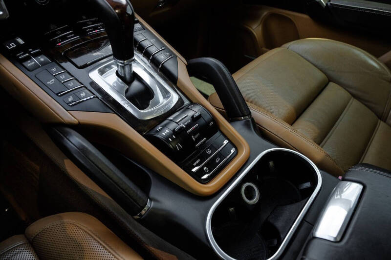 2012 Porsche Cayenne Turbo