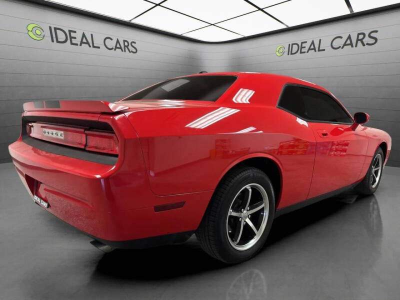 2010 Dodge Challenger SE