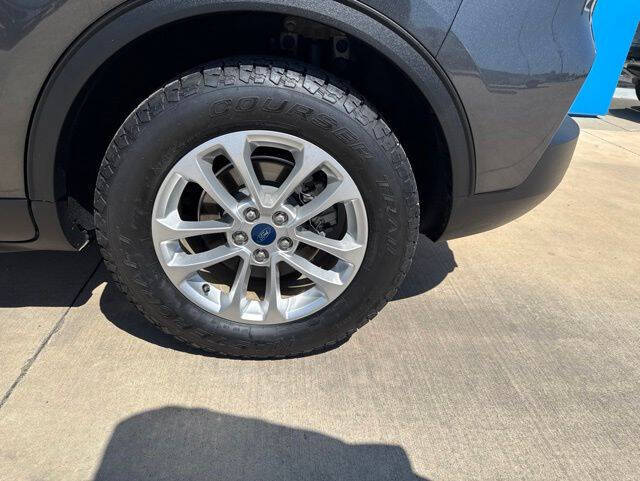 2020 Ford Escape SE