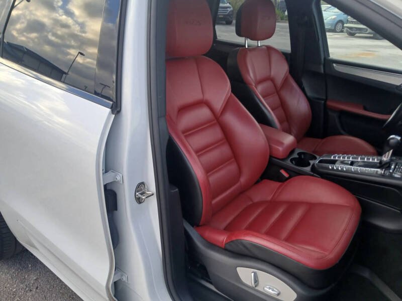 2018 Porsche Macan GTS