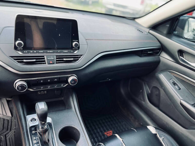 2019 Nissan Altima 2.5 SR