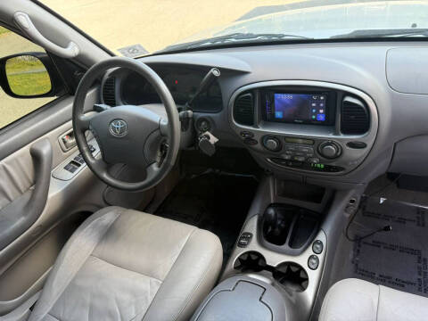 2004 Toyota Sequoia Limited