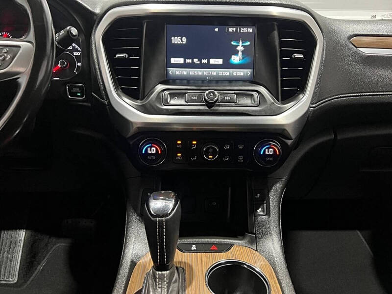 2019 GMC Acadia SLE-2