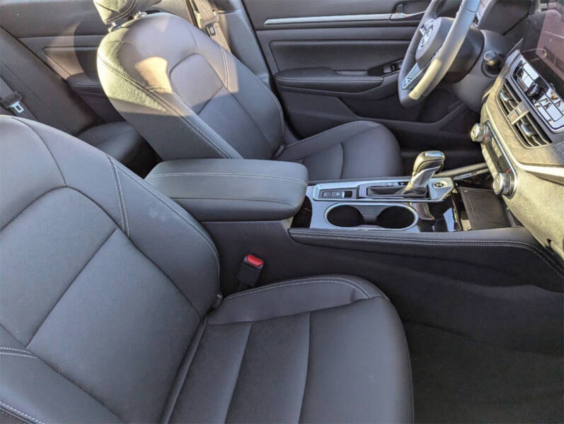 2025 Nissan Altima 2.5 SL