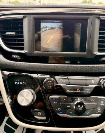 2019 Chrysler Pacifica L