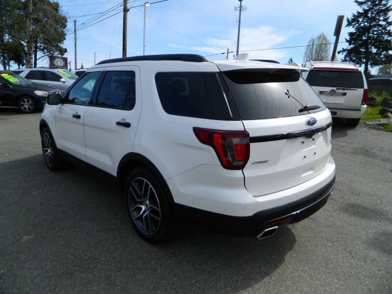 2016 Ford Explorer Sport