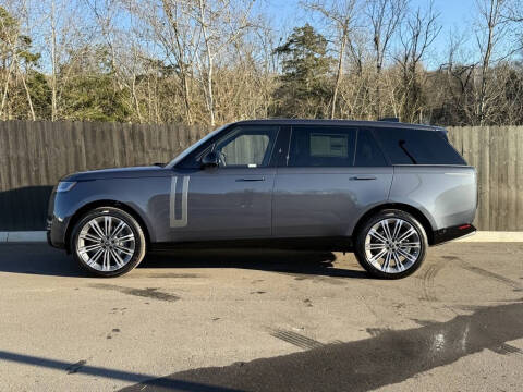 2025 Land Rover Range Rover P400 SE LWB