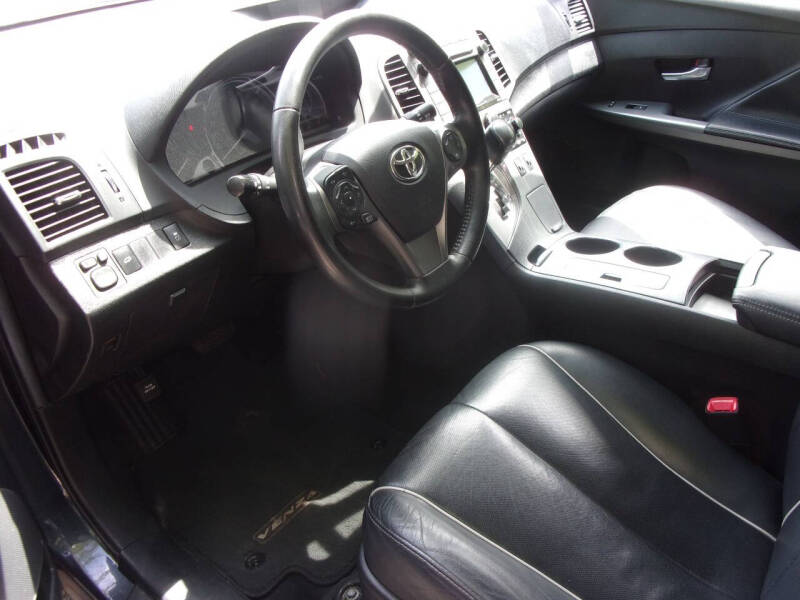 Image 7 of 2015 Toyota Venza XLE