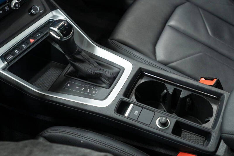 2023 Audi Q3 quattro S line Premium 45 TFSI