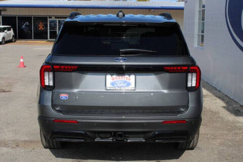 2025 Ford Explorer ST-Line